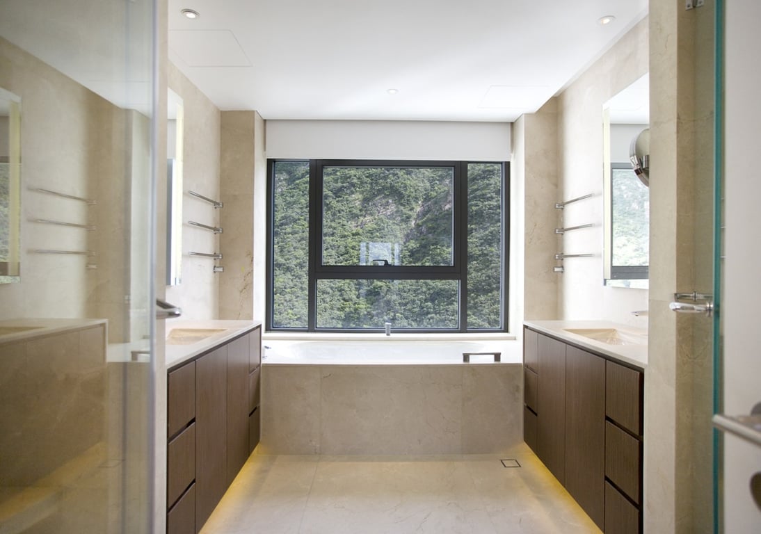 https://img.propertyraptor.com/cdn-cgi/imagedelivery/KD5bF_AFL0JDTbKLWF7z9g/ap8/ap8_001/hornet/prp/img/654e1ba76c63f80a0363f6d7f438f6ce-wtm.jpg/public