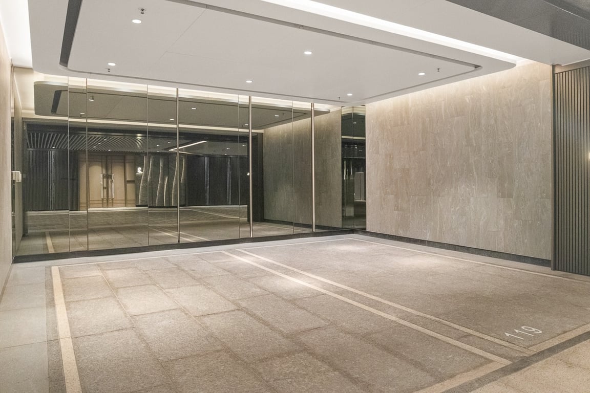https://img.propertyraptor.com/cdn-cgi/imagedelivery/KD5bF_AFL0JDTbKLWF7z9g/ap8/ap8_001/hornet/prp/img/661b06f70ddd264db0678e9b7aa9f7c0-wtm.jpg/public