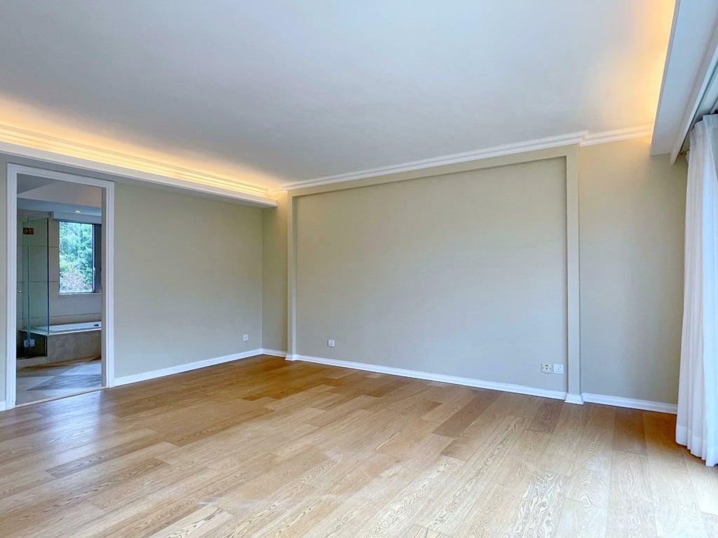 https://img.propertyraptor.com/cdn-cgi/imagedelivery/KD5bF_AFL0JDTbKLWF7z9g/ap8/ap8_001/hornet/prp/img/6668da6bfbc7a4c9f37755f6e987f365-wtm.jpg/public