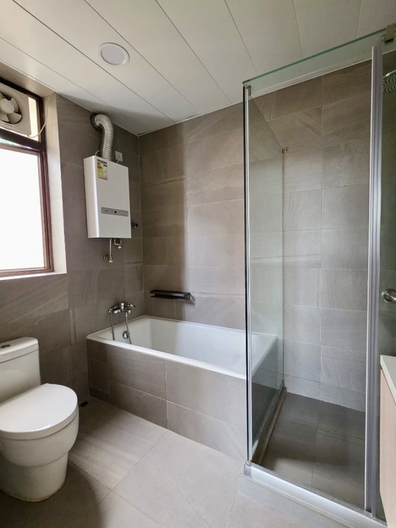 https://img.propertyraptor.com/cdn-cgi/imagedelivery/KD5bF_AFL0JDTbKLWF7z9g/ap8/ap8_001/hornet/prp/img/66cfcdfcf3b89076446bf2bdf5043bb3-wtm.jpg/public