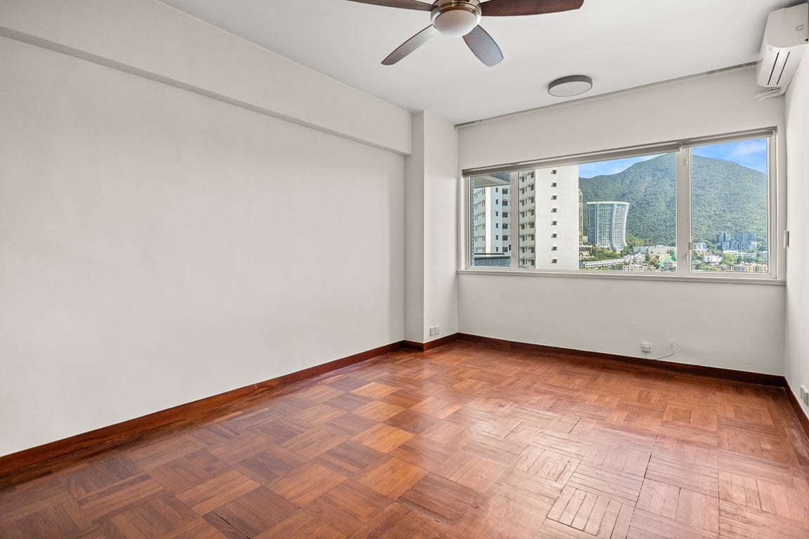 https://img.propertyraptor.com/cdn-cgi/imagedelivery/KD5bF_AFL0JDTbKLWF7z9g/ap8/ap8_001/hornet/prp/img/66dd3b0b276d3fc8de61f7f3eb0fb559-wtm.jpg/public