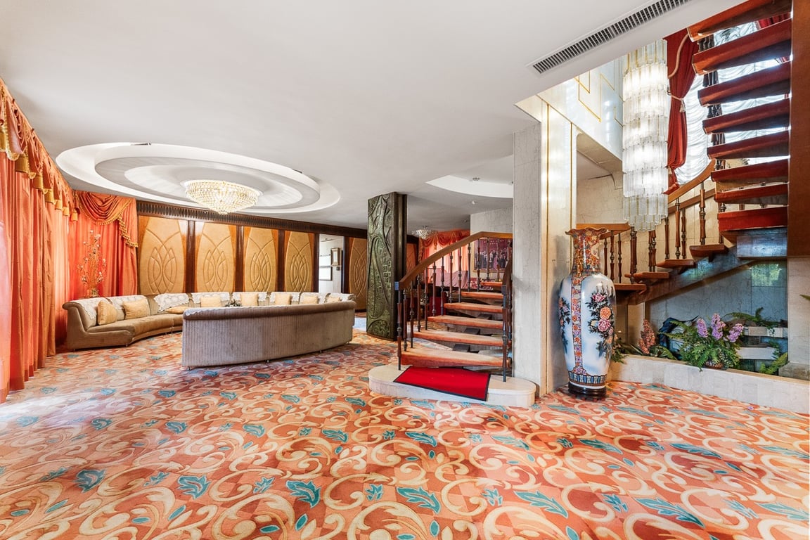 5 Purves Road