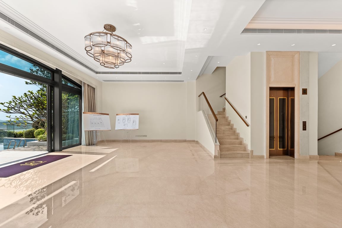 https://img.propertyraptor.com/cdn-cgi/imagedelivery/KD5bF_AFL0JDTbKLWF7z9g/ap8/ap8_001/hornet/prp/img/678c8a31d844aa497b51c6e9d2d3ea67-wtm.jpg/public