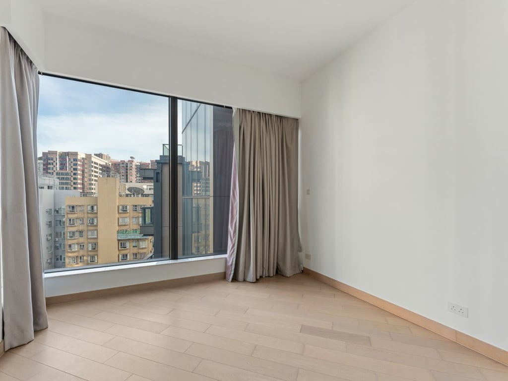 https://img.propertyraptor.com/cdn-cgi/imagedelivery/KD5bF_AFL0JDTbKLWF7z9g/ap8/ap8_001/hornet/prp/img/67b0e01a9f69a324feae93e7c99090b5-wtm.jpg/public