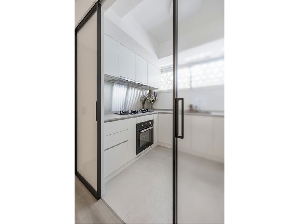 https://img.propertyraptor.com/cdn-cgi/imagedelivery/KD5bF_AFL0JDTbKLWF7z9g/ap8/ap8_001/hornet/prp/img/67ce7a629f031dfdfb417332d2849c84.jpg/public