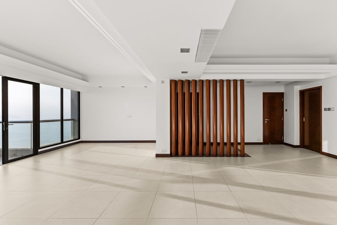 https://img.propertyraptor.com/cdn-cgi/imagedelivery/KD5bF_AFL0JDTbKLWF7z9g/ap8/ap8_001/hornet/prp/img/67dba8f86ac0981f95662809a885f7b9-wtm.jpg/public