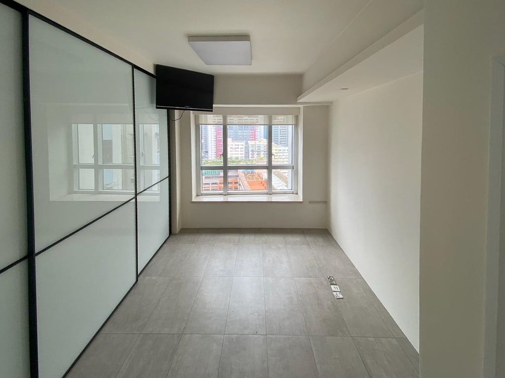 https://img.propertyraptor.com/cdn-cgi/imagedelivery/KD5bF_AFL0JDTbKLWF7z9g/ap8/ap8_001/hornet/prp/img/6830288f62b9e996627a42a99d78a061-wtm.jpg/public
