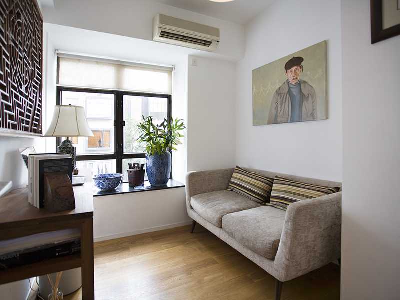 https://img.propertyraptor.com/cdn-cgi/imagedelivery/KD5bF_AFL0JDTbKLWF7z9g/ap8/ap8_001/hornet/prp/img/683399054cc81f291b70cea8eca712ee.jpg/public