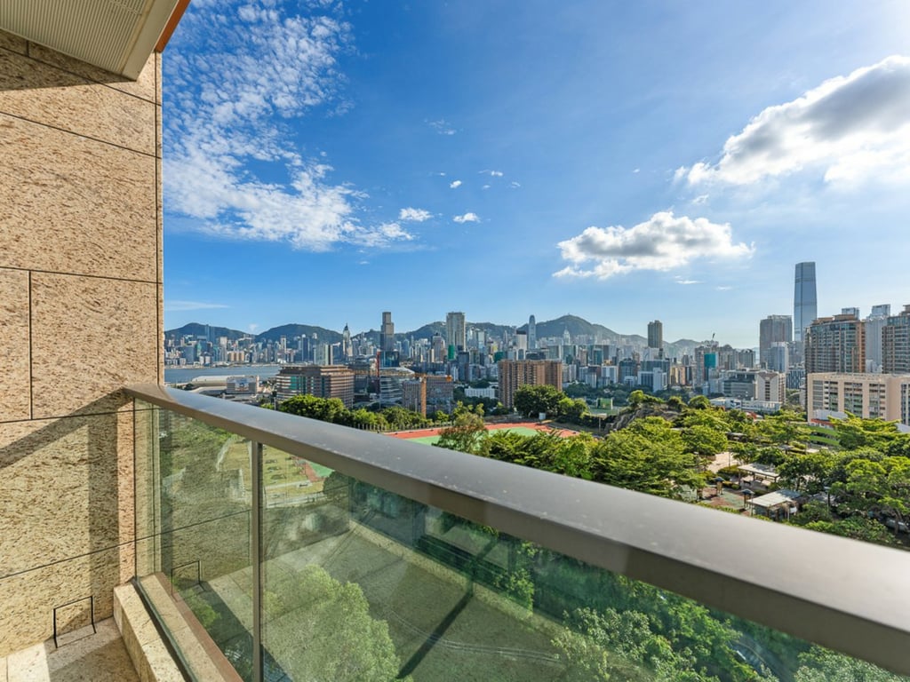 https://img.propertyraptor.com/cdn-cgi/imagedelivery/KD5bF_AFL0JDTbKLWF7z9g/ap8/ap8_001/hornet/prp/img/683702a81c7ab224df74855fc95c2d87-wtm.jpg/public