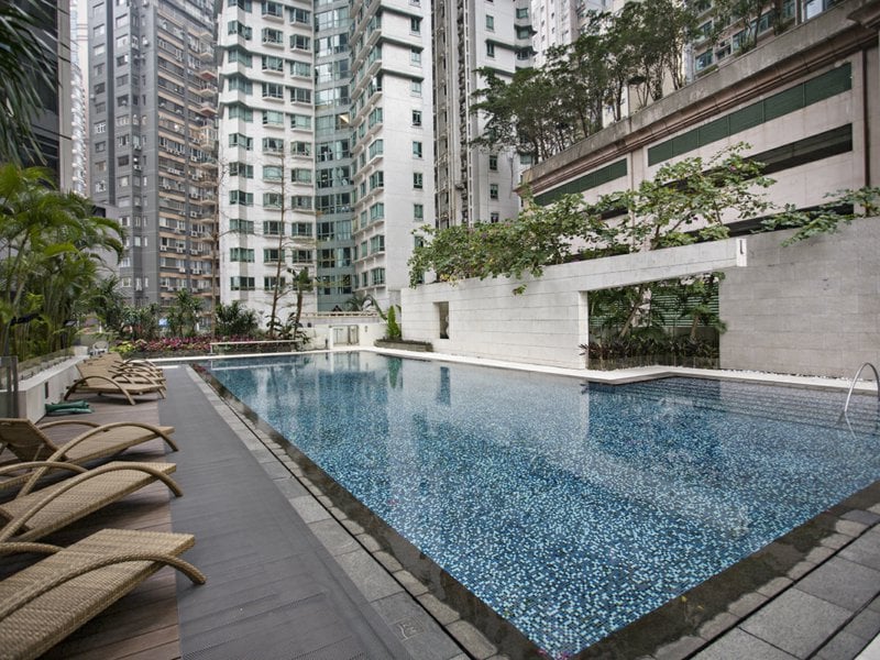 https://img.propertyraptor.com/cdn-cgi/imagedelivery/KD5bF_AFL0JDTbKLWF7z9g/ap8/ap8_001/hornet/prp/img/68deb21e983c30184827a499fe1891c2.jpg/public