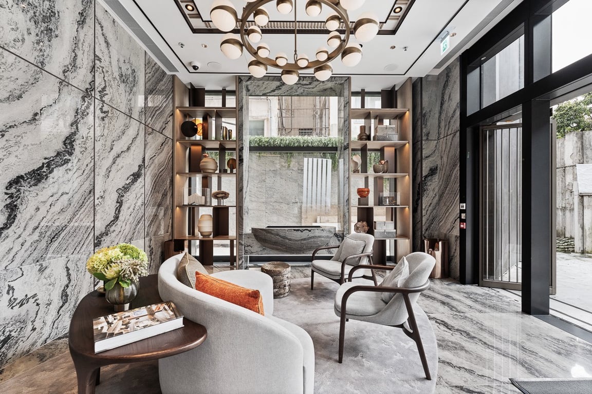 https://img.propertyraptor.com/cdn-cgi/imagedelivery/KD5bF_AFL0JDTbKLWF7z9g/ap8/ap8_001/hornet/prp/img/68fe3f1b3ffd61b452822f9d05da55c3-wtm.jpg/public