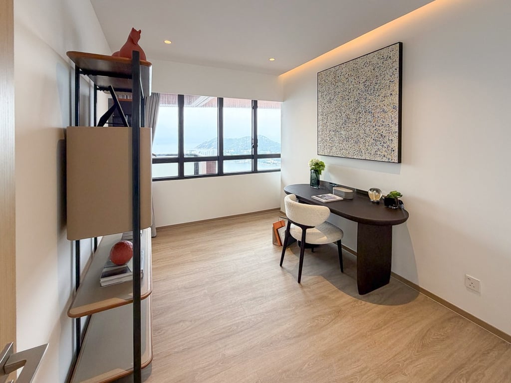 https://img.propertyraptor.com/cdn-cgi/imagedelivery/KD5bF_AFL0JDTbKLWF7z9g/ap8/ap8_001/hornet/prp/img/690f745dcb3fcd71734c32de7d66b7e8-wtm.jpg/public