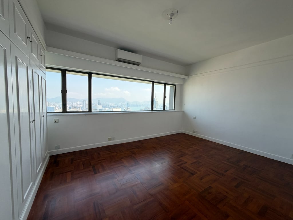https://img.propertyraptor.com/cdn-cgi/imagedelivery/KD5bF_AFL0JDTbKLWF7z9g/ap8/ap8_001/hornet/prp/img/697bec5c48684ef49bdafaba374dd4b0-wtm.jpg/public