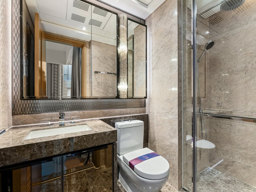 https://img.propertyraptor.com/cdn-cgi/imagedelivery/KD5bF_AFL0JDTbKLWF7z9g/ap8/ap8_001/hornet/prp/img/6a26b48db428261314da196632dd5a1e-wtm.jpg/public