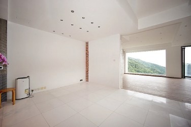 https://img.propertyraptor.com/cdn-cgi/imagedelivery/KD5bF_AFL0JDTbKLWF7z9g/ap8/ap8_001/hornet/prp/img/6a6a477a563b6cc267a8a5effa7b8d86-wtm.jpg/public