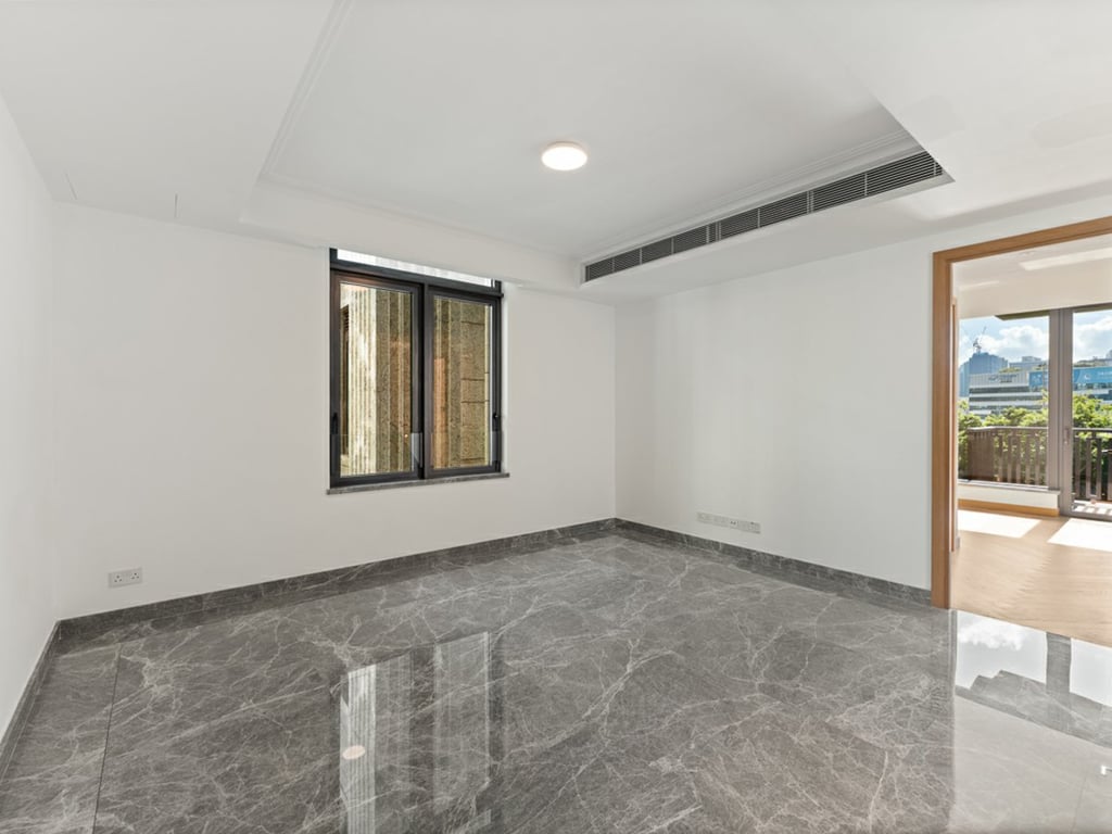 https://img.propertyraptor.com/cdn-cgi/imagedelivery/KD5bF_AFL0JDTbKLWF7z9g/ap8/ap8_001/hornet/prp/img/6a8c72a4a8cd43236a57fc8972e8d950-wtm.jpg/public