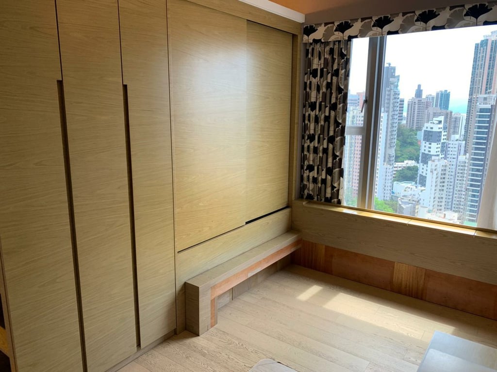 https://img.propertyraptor.com/cdn-cgi/imagedelivery/KD5bF_AFL0JDTbKLWF7z9g/ap8/ap8_001/hornet/prp/img/6ab57658b0130523a405687c074c8ca6.jpg/public