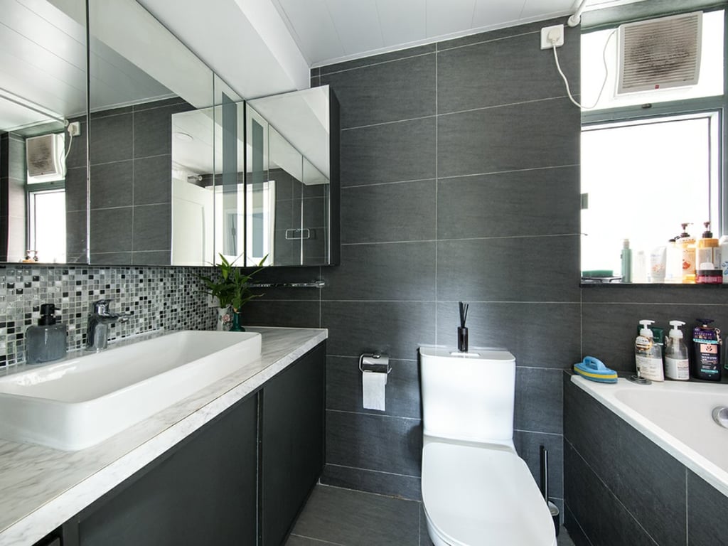 https://img.propertyraptor.com/cdn-cgi/imagedelivery/KD5bF_AFL0JDTbKLWF7z9g/ap8/ap8_001/hornet/prp/img/6aeaea85d7dd4c1b6d8c4264a2db3a6e.jpg/public