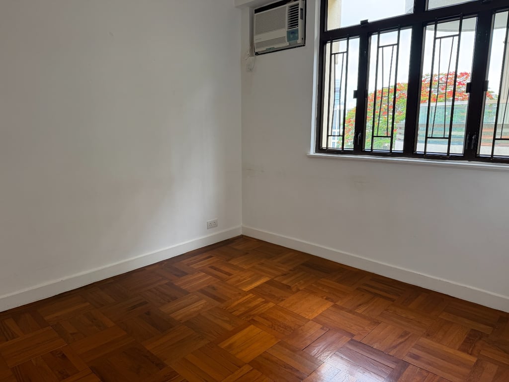 https://img.propertyraptor.com/cdn-cgi/imagedelivery/KD5bF_AFL0JDTbKLWF7z9g/ap8/ap8_001/hornet/prp/img/6b4f5c29d81944c6eb1a7f8167a10d8e-wtm.jpg/public