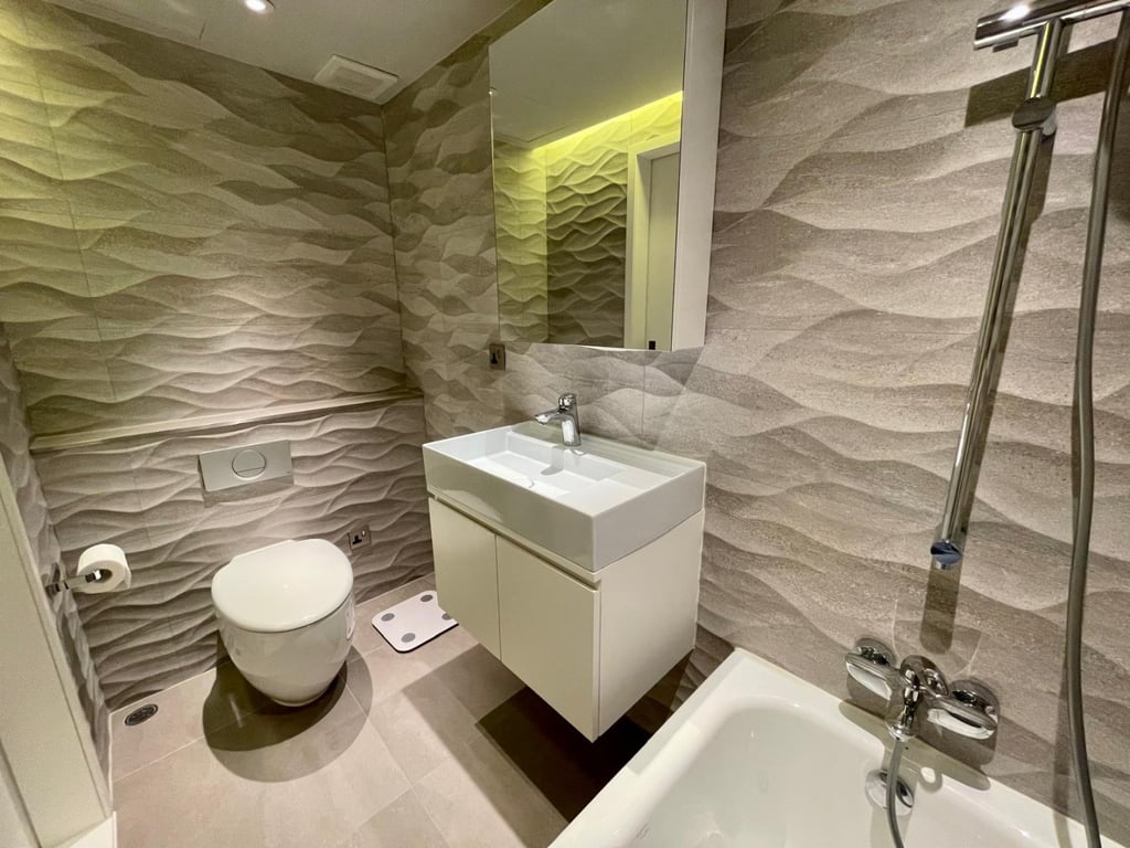 https://img.propertyraptor.com/cdn-cgi/imagedelivery/KD5bF_AFL0JDTbKLWF7z9g/ap8/ap8_001/hornet/prp/img/6b546ce0dfb77d8ec7134c2d2e50284f-wtm.jpg/public