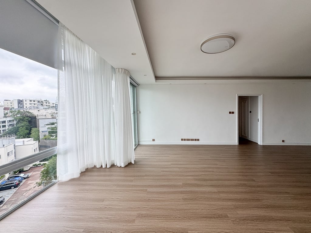 https://img.propertyraptor.com/cdn-cgi/imagedelivery/KD5bF_AFL0JDTbKLWF7z9g/ap8/ap8_001/hornet/prp/img/6b89c58b34257dd2dae8def60193bdb8-wtm.jpg/public