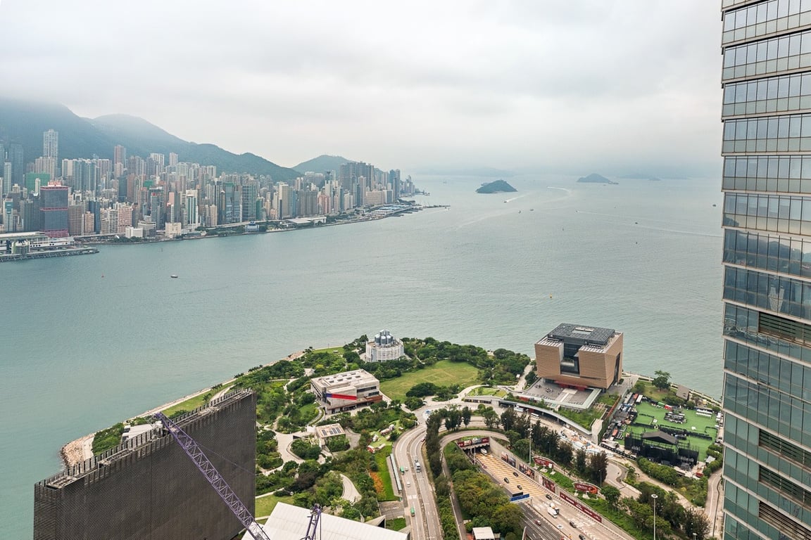 https://img.propertyraptor.com/cdn-cgi/imagedelivery/KD5bF_AFL0JDTbKLWF7z9g/ap8/ap8_001/hornet/prp/img/6b9864e0ce5a118e463c2ae3222a286e-wtm.jpg/public
