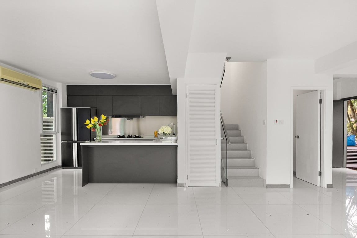 https://img.propertyraptor.com/cdn-cgi/imagedelivery/KD5bF_AFL0JDTbKLWF7z9g/ap8/ap8_001/hornet/prp/img/6be3de7f0d54801d0a175769535f9fbe-wtm.jpg/public