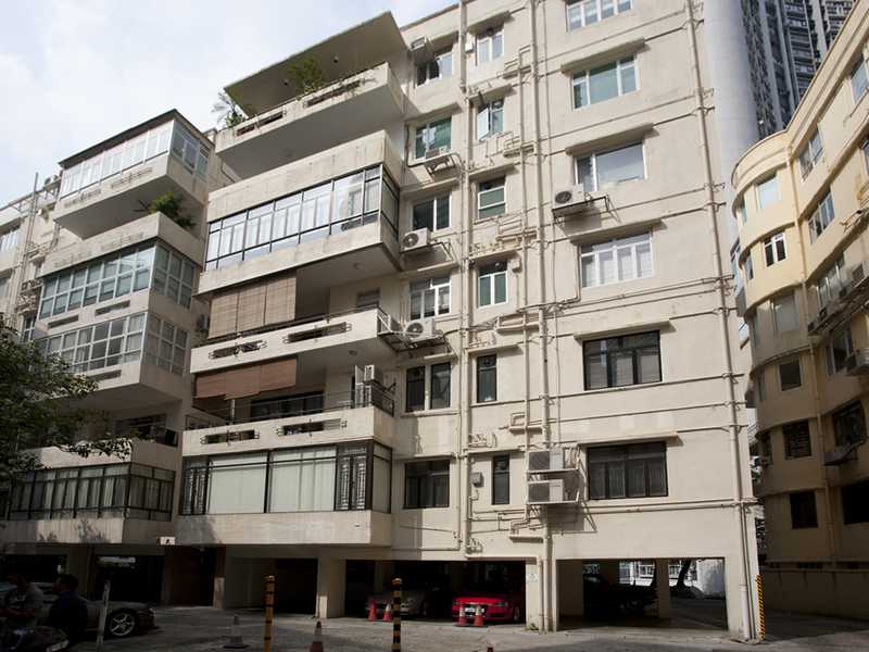 Estella Court