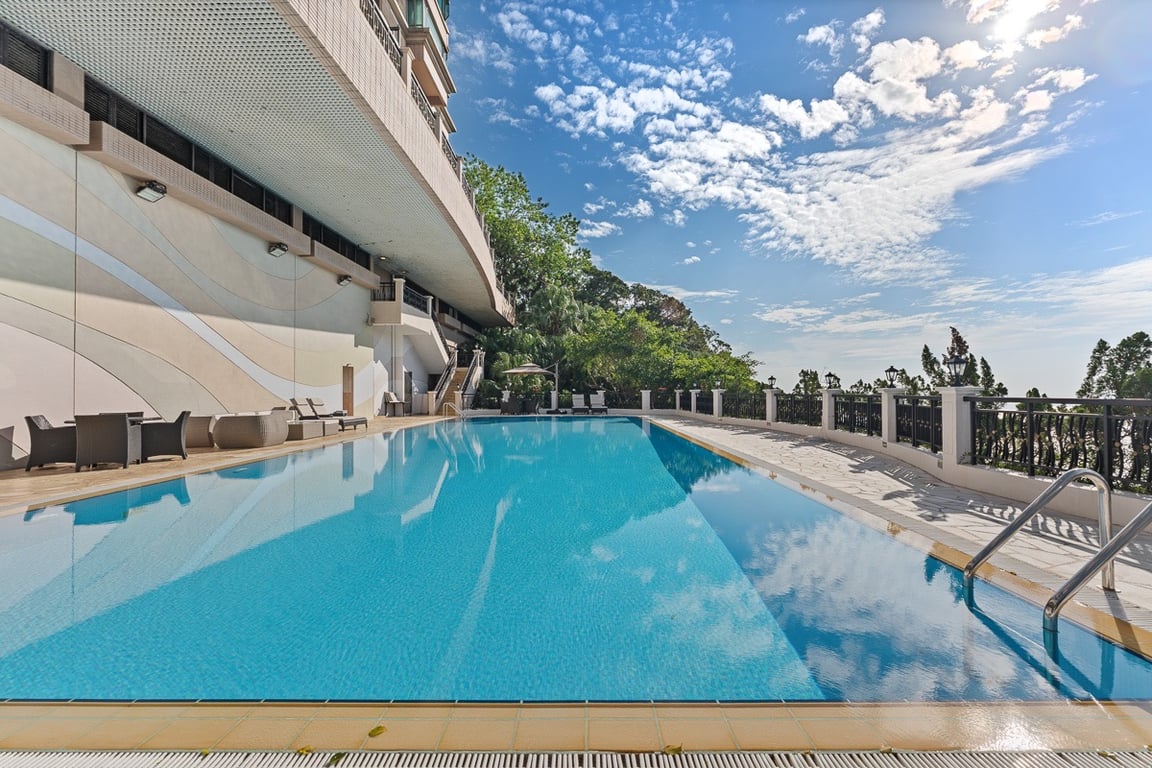 https://img.propertyraptor.com/cdn-cgi/imagedelivery/KD5bF_AFL0JDTbKLWF7z9g/ap8/ap8_001/hornet/prp/img/6d04fc52ad863a939ececbfa50d80cd0-wtm.jpg/public
