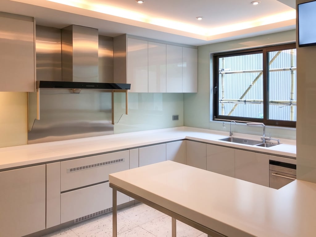 https://img.propertyraptor.com/cdn-cgi/imagedelivery/KD5bF_AFL0JDTbKLWF7z9g/ap8/ap8_001/hornet/prp/img/6dc55a03a6493c08e883f399380c7a21-wtm.jpg/public