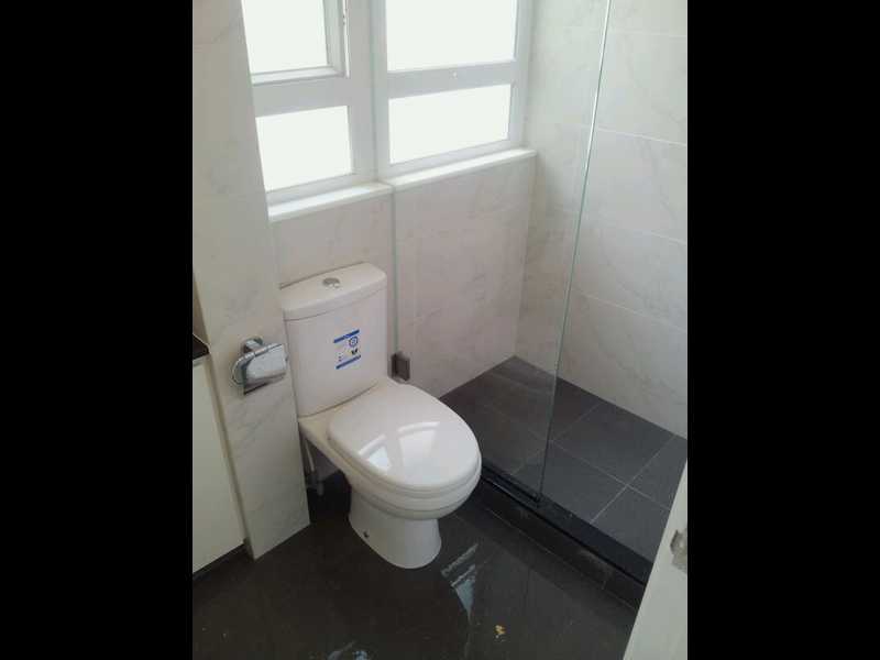 https://img.propertyraptor.com/cdn-cgi/imagedelivery/KD5bF_AFL0JDTbKLWF7z9g/ap8/ap8_001/hornet/prp/img/6df8032d3803aeab7068e100f7189b48.jpg/public