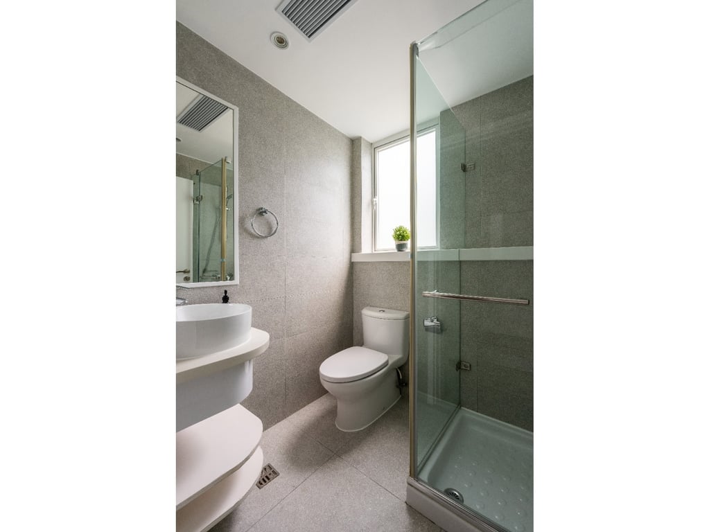 https://img.propertyraptor.com/cdn-cgi/imagedelivery/KD5bF_AFL0JDTbKLWF7z9g/ap8/ap8_001/hornet/prp/img/6e10a6175a60e53b4b18e1b4fc99045d-wtm.jpg/public