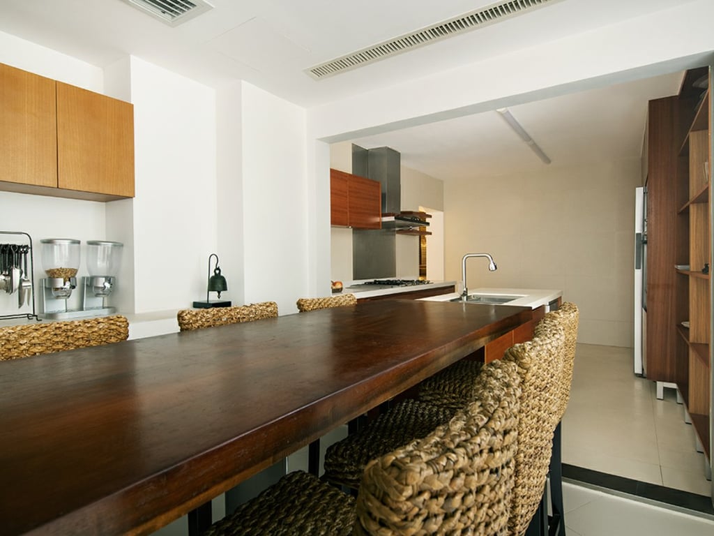 https://img.propertyraptor.com/cdn-cgi/imagedelivery/KD5bF_AFL0JDTbKLWF7z9g/ap8/ap8_001/hornet/prp/img/6e68ed0b58ce2efff9e555750cb4eb15.jpg/public