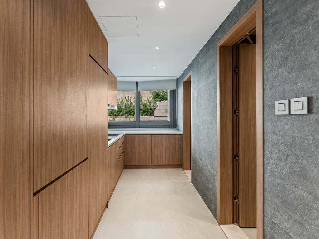 https://img.propertyraptor.com/cdn-cgi/imagedelivery/KD5bF_AFL0JDTbKLWF7z9g/ap8/ap8_001/hornet/prp/img/6e7d1b98ed6aa14a213f27d612658c97-wtm.jpg/public