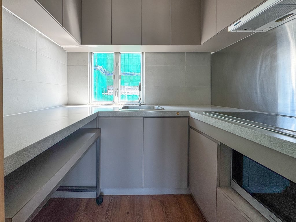 https://img.propertyraptor.com/cdn-cgi/imagedelivery/KD5bF_AFL0JDTbKLWF7z9g/ap8/ap8_001/hornet/prp/img/6e7fc05e9f9bd569fd29121c47b200d3-wtm.jpg/public
