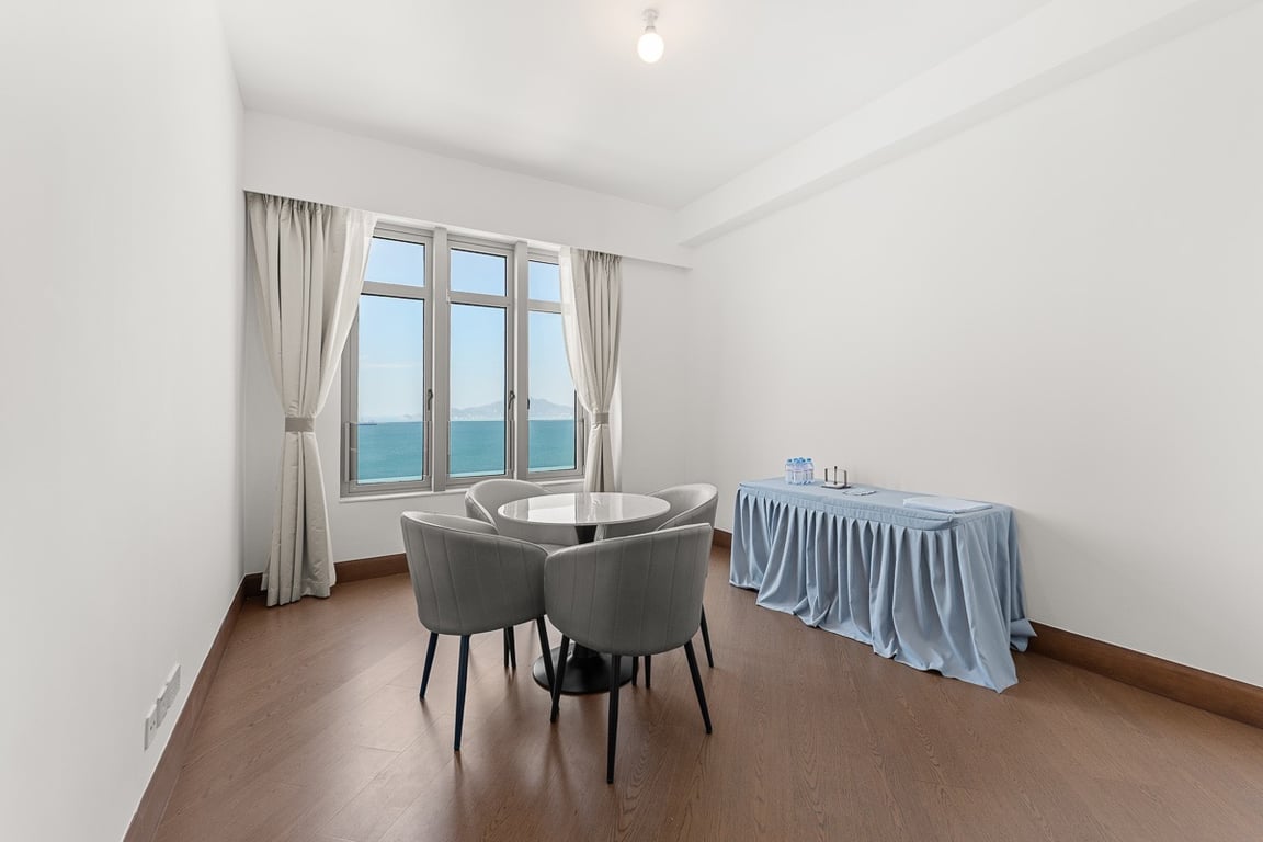https://img.propertyraptor.com/cdn-cgi/imagedelivery/KD5bF_AFL0JDTbKLWF7z9g/ap8/ap8_001/hornet/prp/img/6f255bc6b6f239a541284008725d9fd8-wtm.jpg/public