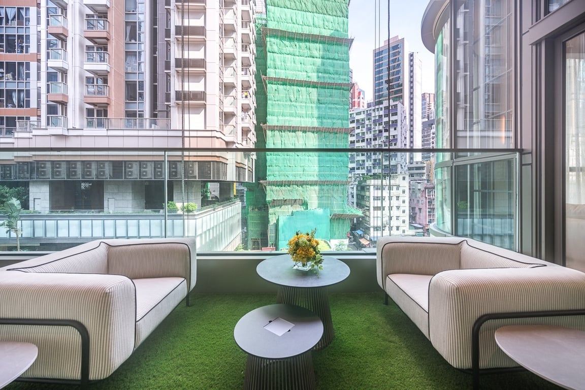 https://img.propertyraptor.com/cdn-cgi/imagedelivery/KD5bF_AFL0JDTbKLWF7z9g/ap8/ap8_001/hornet/prp/img/70484faada189f136d9759cd45fc1f78-wtm.jpg/public