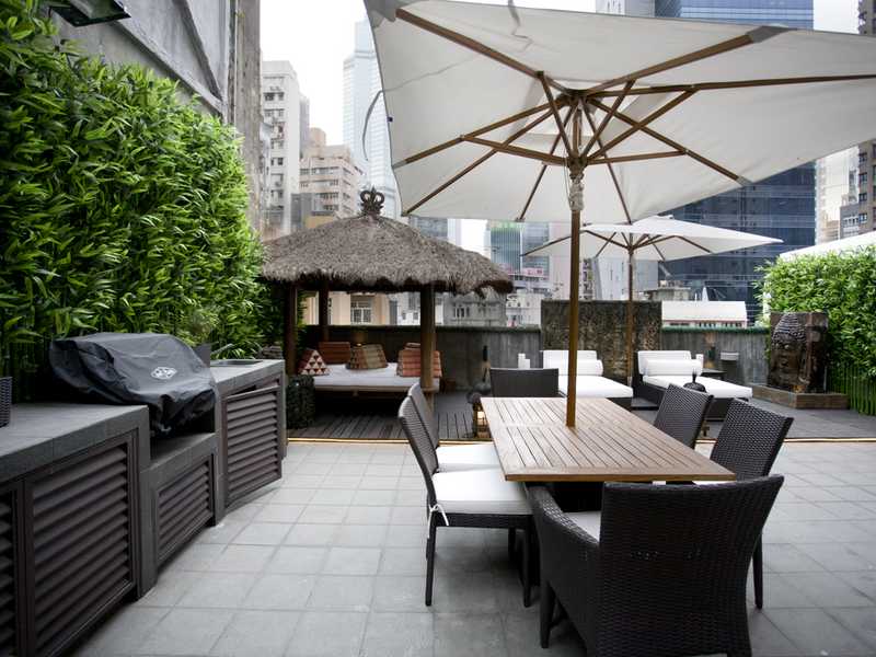 https://img.propertyraptor.com/cdn-cgi/imagedelivery/KD5bF_AFL0JDTbKLWF7z9g/ap8/ap8_001/hornet/prp/img/7054eec4d2fd0b2bd511a856d3dcf55a.jpg/public