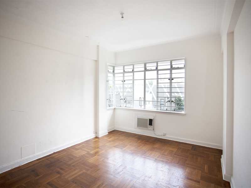 https://img.propertyraptor.com/cdn-cgi/imagedelivery/KD5bF_AFL0JDTbKLWF7z9g/ap8/ap8_001/hornet/prp/img/70cddb1d9db960eaae2769a4217ab03f.jpg/public