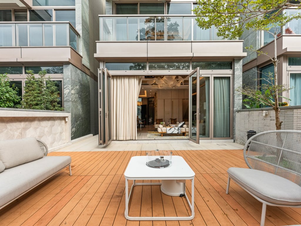 https://img.propertyraptor.com/cdn-cgi/imagedelivery/KD5bF_AFL0JDTbKLWF7z9g/ap8/ap8_001/hornet/prp/img/714c685735403edf902644d0f32fd1c2-wtm.jpg/public