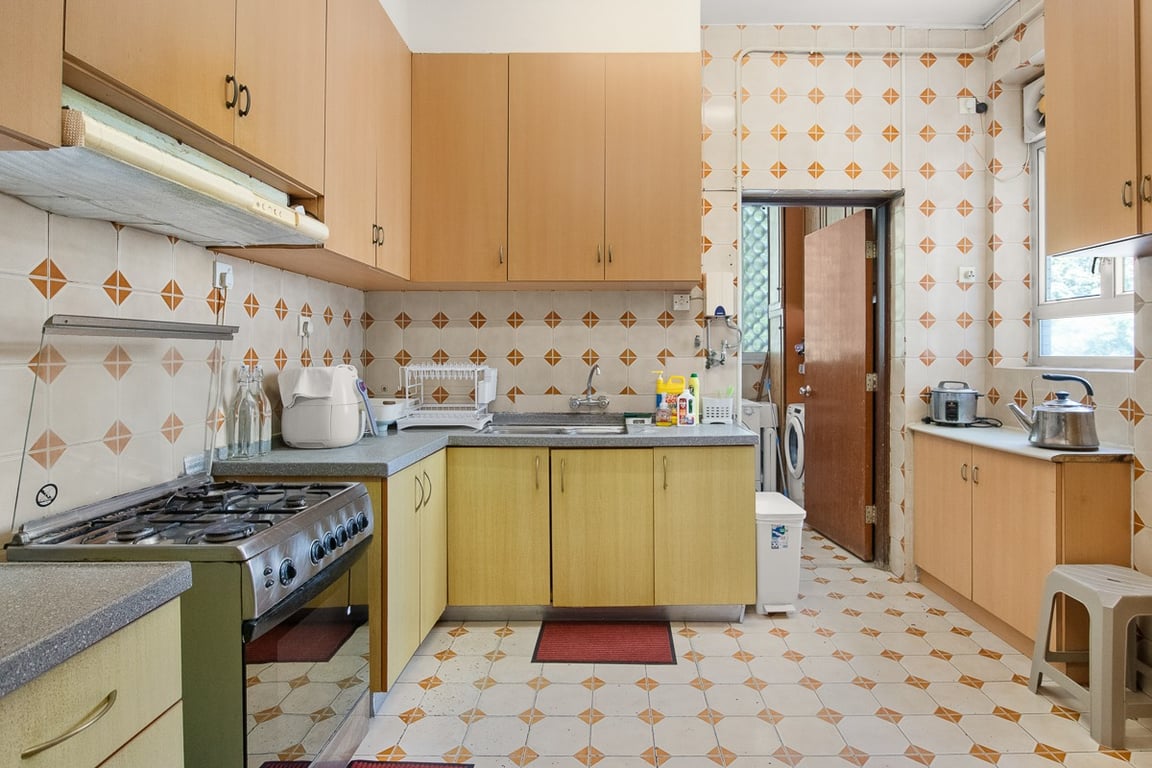 https://img.propertyraptor.com/cdn-cgi/imagedelivery/KD5bF_AFL0JDTbKLWF7z9g/ap8/ap8_001/hornet/prp/img/714dee31757f403e3f5c29657b06b4e1-wtm.jpg/public