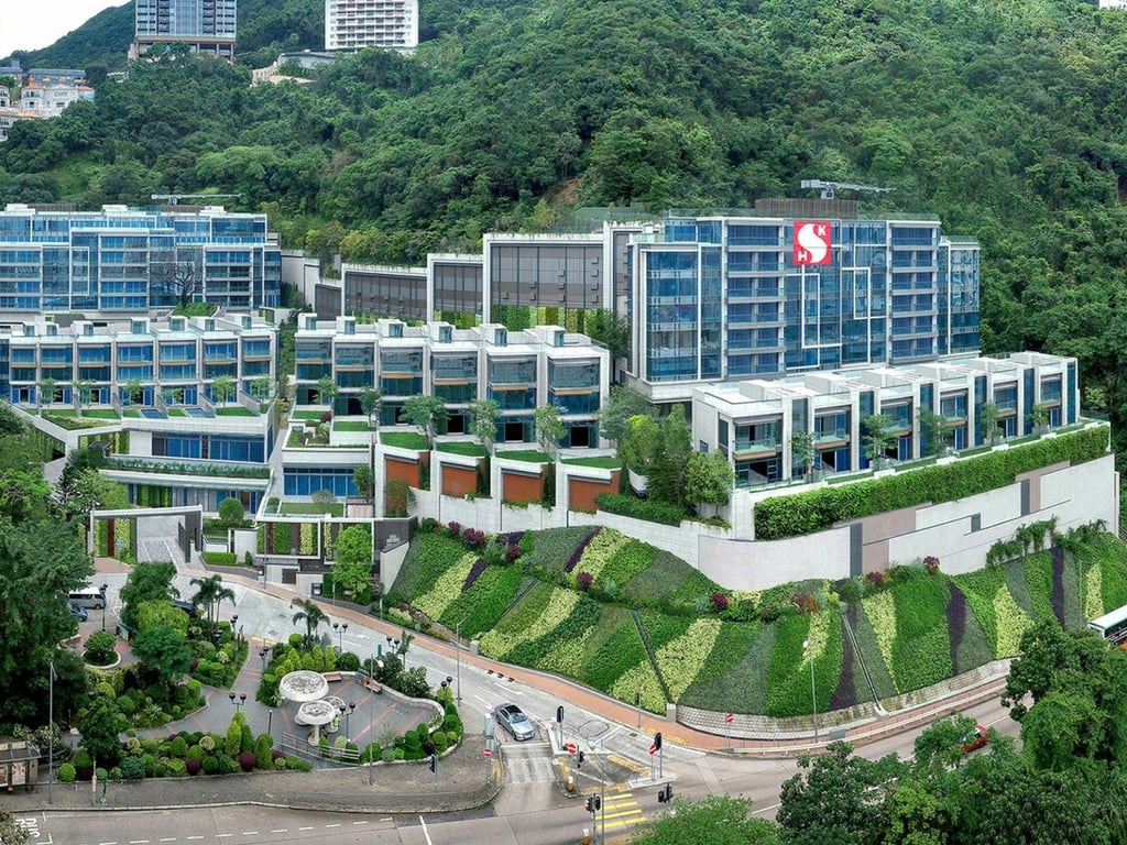 https://img.propertyraptor.com/cdn-cgi/imagedelivery/KD5bF_AFL0JDTbKLWF7z9g/ap8/ap8_001/hornet/prp/img/71e55923ba56cac5b89e7fde7034be4a-wtm.jpg/public