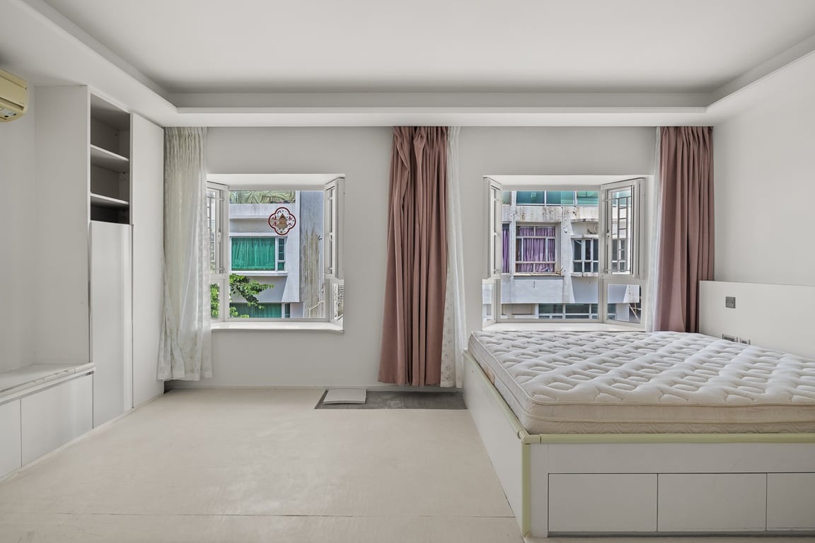 https://img.propertyraptor.com/cdn-cgi/imagedelivery/KD5bF_AFL0JDTbKLWF7z9g/ap8/ap8_001/hornet/prp/img/7220615752e6ca04302c373fb1654e39-wtm.jpg/public