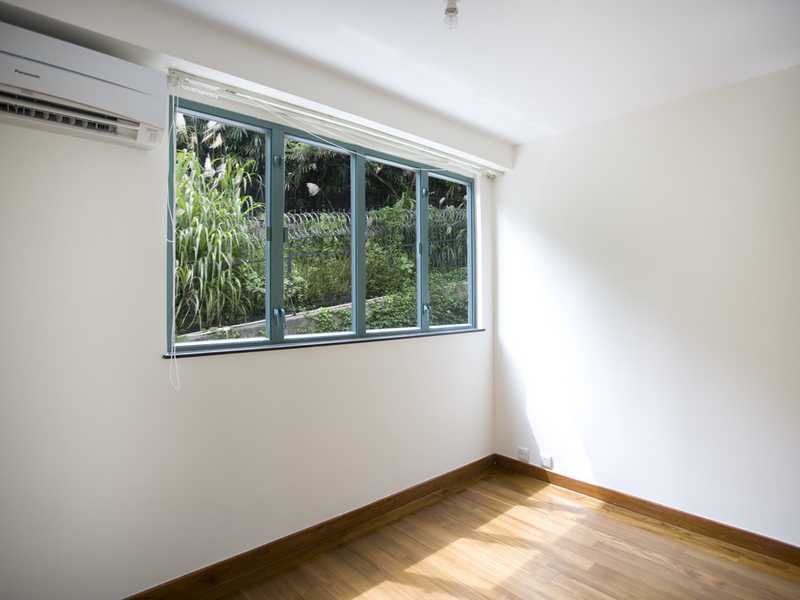 https://img.propertyraptor.com/cdn-cgi/imagedelivery/KD5bF_AFL0JDTbKLWF7z9g/ap8/ap8_001/hornet/prp/img/723c7b588d444961bd7d76af544bdd67.jpg/public