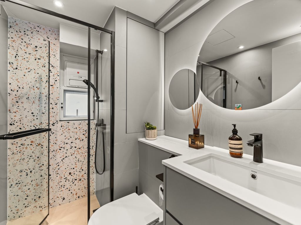 https://img.propertyraptor.com/cdn-cgi/imagedelivery/KD5bF_AFL0JDTbKLWF7z9g/ap8/ap8_001/hornet/prp/img/72e2dcc7e3748647e08b8d99929f98df.jpg/public