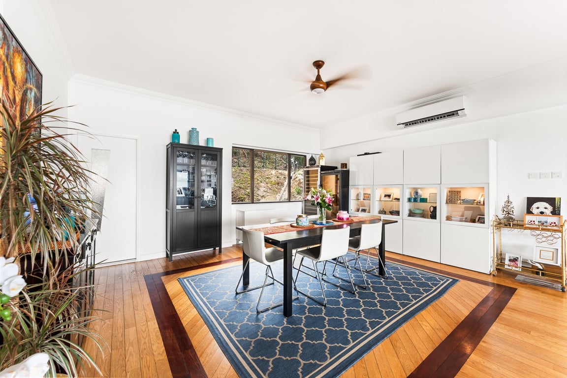 https://img.propertyraptor.com/cdn-cgi/imagedelivery/KD5bF_AFL0JDTbKLWF7z9g/ap8/ap8_001/hornet/prp/img/7352fbb058067559b456591ba25cb042-wtm.jpg/public