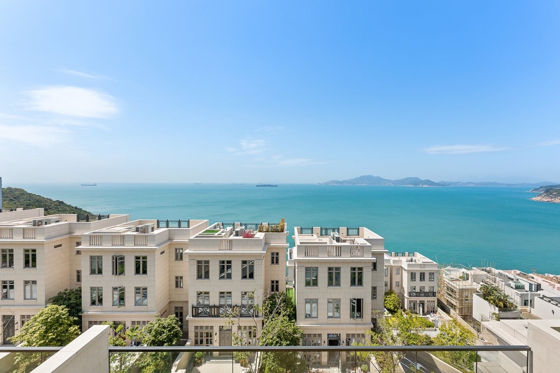 https://img.propertyraptor.com/cdn-cgi/imagedelivery/KD5bF_AFL0JDTbKLWF7z9g/ap8/ap8_001/hornet/prp/img/738853f24d7b8758411bbf286eec626e-wtm.jpg/public