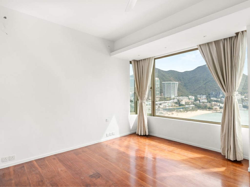 https://img.propertyraptor.com/cdn-cgi/imagedelivery/KD5bF_AFL0JDTbKLWF7z9g/ap8/ap8_001/hornet/prp/img/73c97175b55f112f5d0ba59e356792c0-wtm.jpg/public