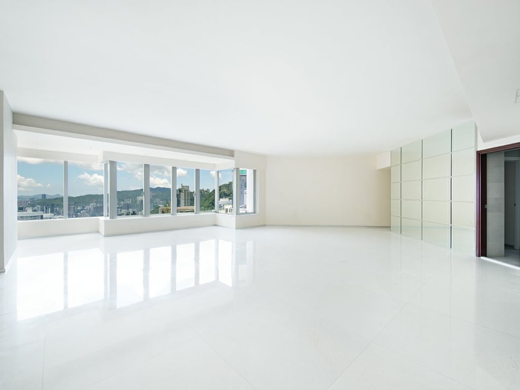 https://img.propertyraptor.com/cdn-cgi/imagedelivery/KD5bF_AFL0JDTbKLWF7z9g/ap8/ap8_001/hornet/prp/img/73da116733252159bc512fd88f1d0a9c.jpg/public
