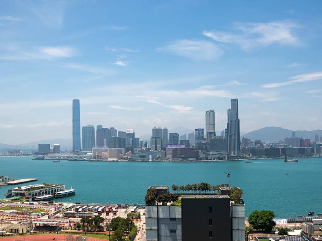 https://img.propertyraptor.com/cdn-cgi/imagedelivery/KD5bF_AFL0JDTbKLWF7z9g/ap8/ap8_001/hornet/prp/img/73f565b5b71fc1da12b2589720215926.jpg/public